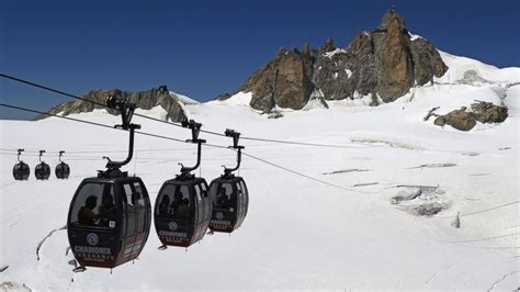 Rescuers Bring Down All Passengers Safely From Mont Blanc Cable Cars - ABC News