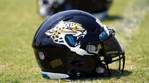 Jaguars to provide uniforms