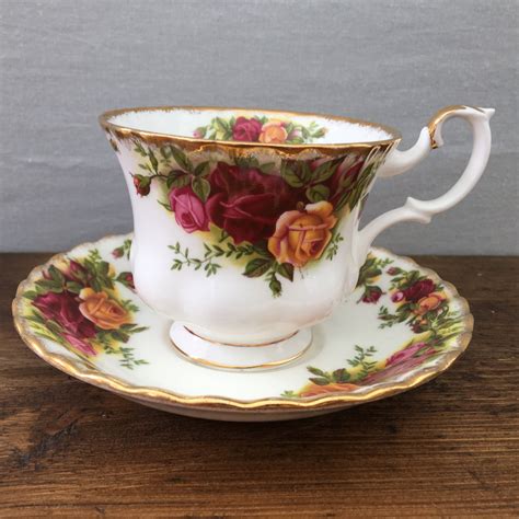 Royal Albert "Old Country Roses" Tea Cup – MrPottery