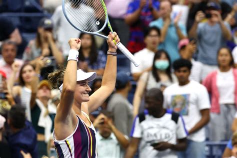 WTA Tour news: Barbora Krejcikova upsets indomitable Iga Swiatek in ...