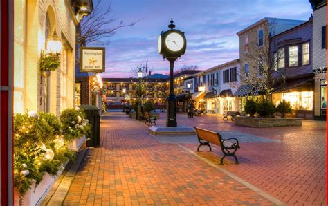 The Washington Street Mall Presents Christmas in Cape May | Holiday ...