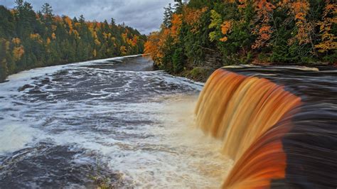 Fall colors in Michigan: A guide to five regions of the state