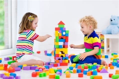 8 Benefits of Block Play for Preschoolers and Toddlers | Buy toys, Toys ...