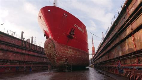 What Is Keel On Ships And Boat? Types Of Keel Explained!