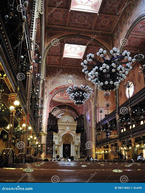 Interior of the Great Synagogue, Budapest Editorial Stock Photo - Image of dohany, memory: 9811843