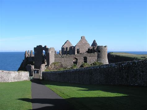 Dunluce Castle | Guy Counseling