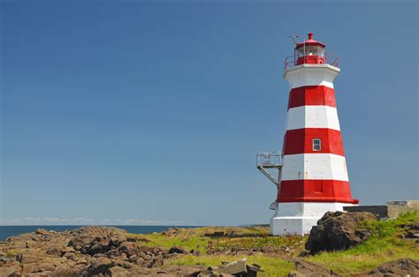 File:Brier Island Lighthouse (1).jpg - Wikimedia Commons