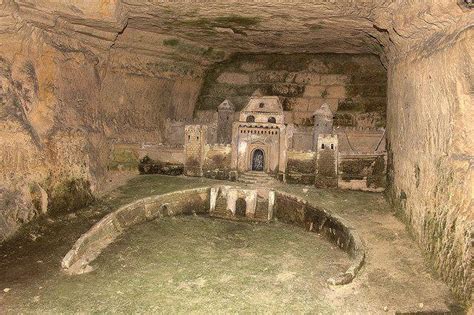 Paris Catacombs - The Mysterious Underworld Home of Cataphiles & Secret Societies | Urban Ghosts