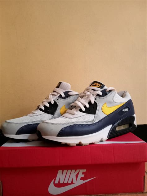 NIKE AIR MAX 90 ESSENTIAL MENS, Men's Fashion, Men's Footwear, Sneakers ...