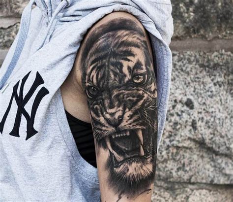 Black tiger tattoo by Oscar Akermo | Post 14808