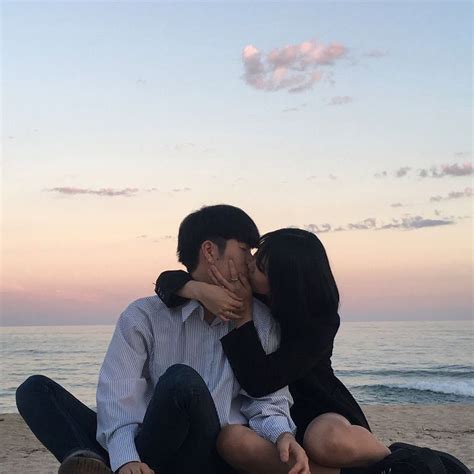 𝑷𝒊𝒏𝒕𝒆𝒓𝒆𝒔𝒕: 𝒉𝒐𝒏𝒆𝒆𝒚𝒋𝒊𝒏 | Couples, Couples in love, Cute couples goals