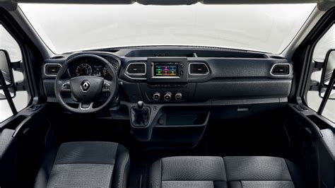 Renault Master - Interior & Exterior Design | Renault Dubai