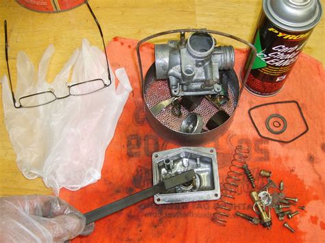 Cleaning a Carburetor in 8 Easy Steps! : 8 Steps - Instructables