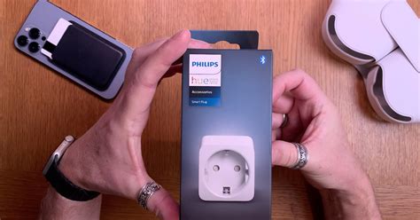 How to add & use a Philips Hue Smart Plug in both Philips Hue & Apple Home app & use it with an ...