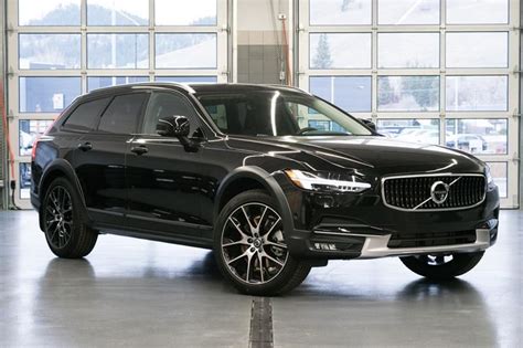 New 2019 Volvo V90 Cross Country T6 AWD - $76143.0 | Volvo Cars Kelowna