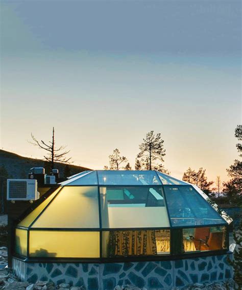 levin iglut's luxury igloos offer unique view of northern lights