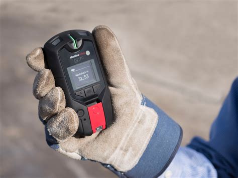 Eight Things to Look For in a Lone Worker Safety Device