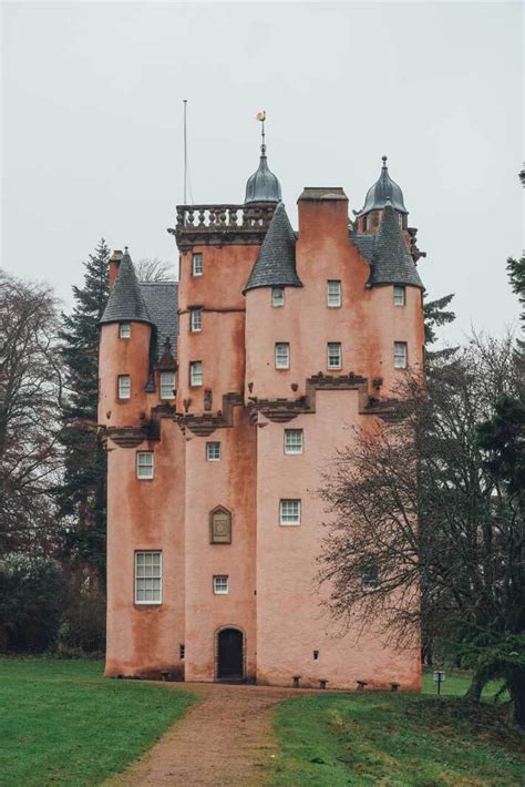 Everything You Need to Know About Visiting the PINK Craigievar Castle ...