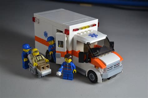 LEGO IDEAS - Ambulance (Type 3 / Type III)