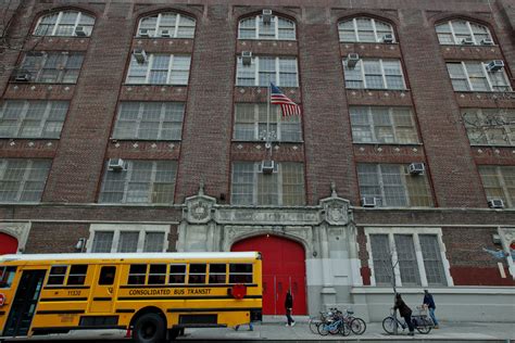 City Announces Plan to Diversify Lower Manhattan Schools - The New York ...