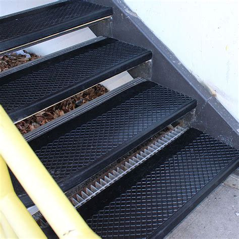 Exterior Rubber Stair Tread - Watco Industrial Flooring