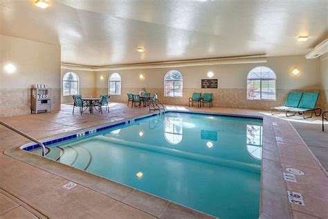 Comfort Inn Evansville-Casper Pool Pictures & Reviews - Tripadvisor