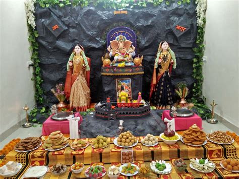 Gauri Ganpati decoration 2017 - Ganesha Chaturthi Utsav Photo contest - Maharashtra Times