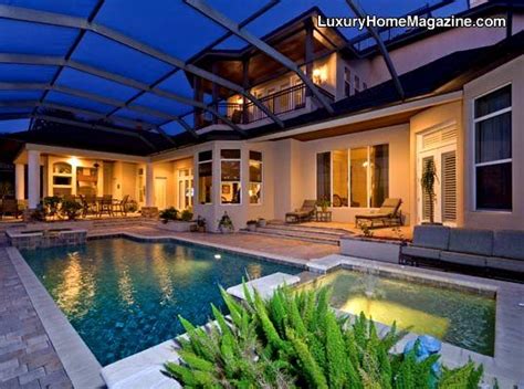 Experience the epitome of luxury in Tampa Bay's stunning homes