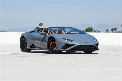 Lamborghini Huracan Evo Spyder (Grey) - Drive LA