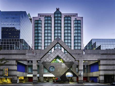 Hotel in Toronto - Novotel Toronto North York