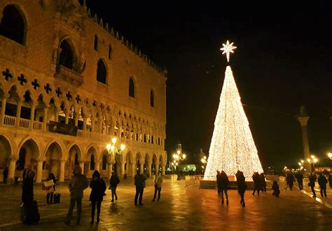 Christmas Markets in Venice, Italy (2019) - All You Need To Know