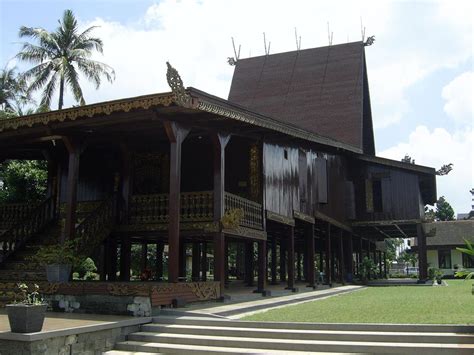 Rumah Adat Bengkulu - Struktur, Bagian, Gambar & Penjelasan