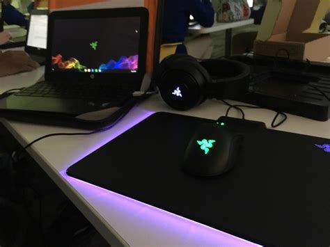 My portable chromebook gaming setup : r/razer