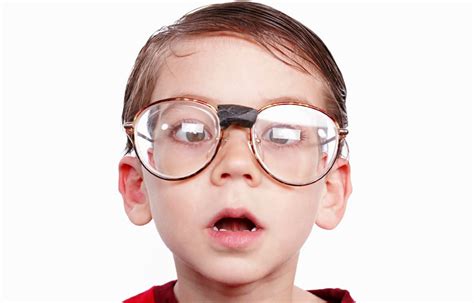 Do Your Kid Needs Glasses? Tips Before You Buy | Florida Eye Microsurgical Institute