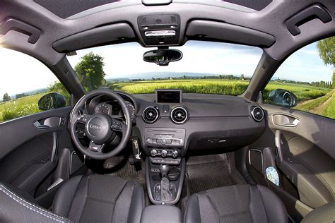 File:Audi A1 Interior.jpg - Wikimedia Commons