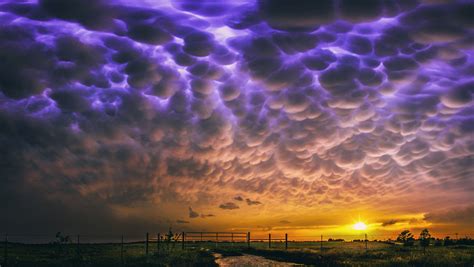 Higgins Storm Chasing | Mammatus Clouds