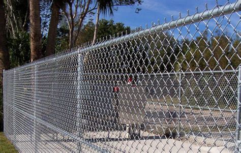 Chain Link Fence - Galvanized Diamond Woven Mesh Fencing