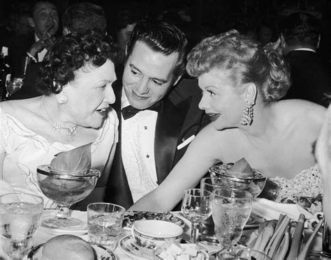 Married actors Desi Arnaz and Lucille Ball , chat with Hollywood... | Lucille ball, I love lucy ...