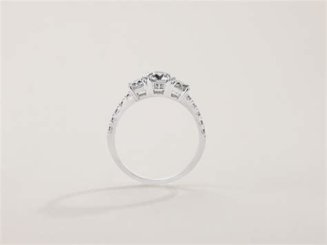 Say ‘I do’ with Sterns’ 125-year celebration rings