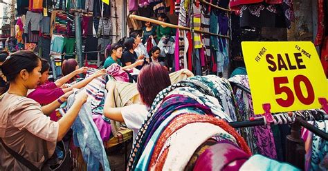 A Complete Guide To Sarojini Nagar Market, The Shopping Paradise Of Delhi