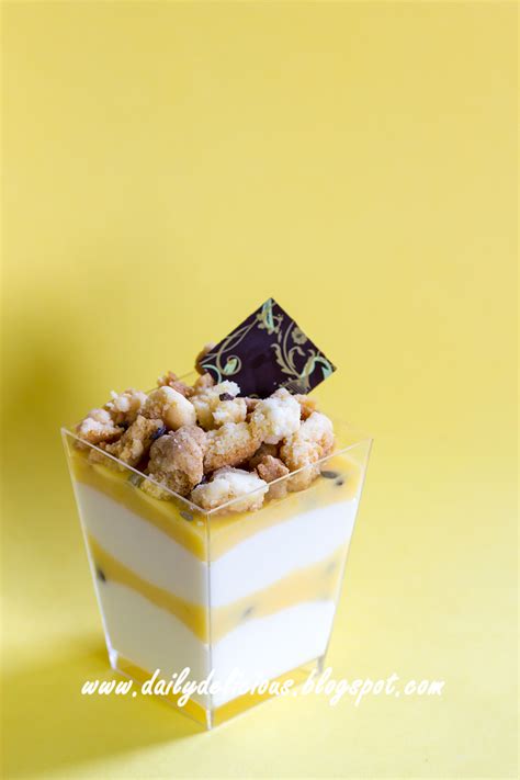 dailydelicious: Cream cheese mousse with passion fruit cream