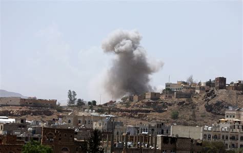 Saudi-led air strikes hit Yemen in response to Houthi missile attack | Middle East Eye