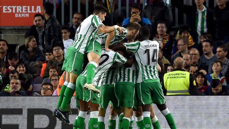 Barcelona 3 - 4 Real Betis - Match Report & Highlights