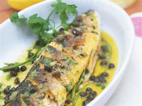 Baked Sea Bass with Herbs Recipe | EatSmarter