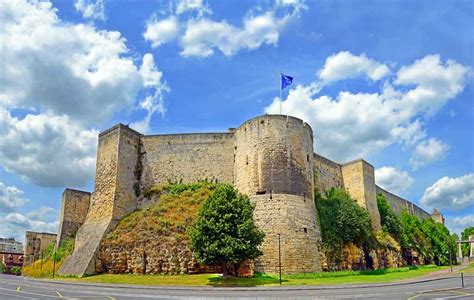 Best Castles in Northern France - Historic European Castles