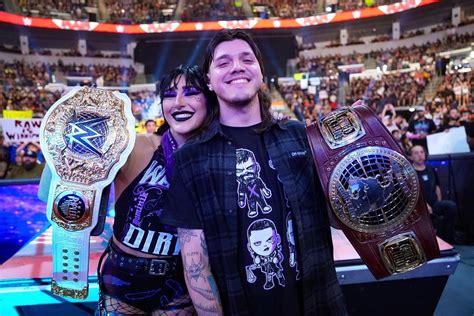 💜 Rhea Ripley and Dominik Mysterio 🖤 - WWE Photo (45121089) - Fanpop