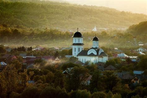 The Stunning Sunrise Over Transylvanian Mountains - Gallery | eBaum's World