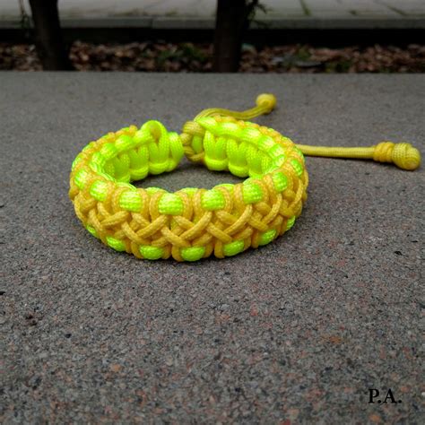 Custom 2 color Paracord Bracelet.Survival Custom Paracord.Mad Max Style ...