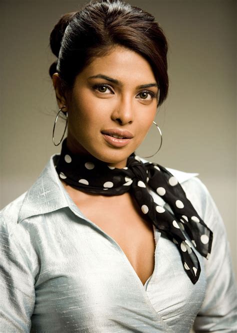 Beautiful Indian Actresses Top-25. Photo Gallery