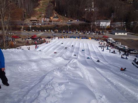 Snow tubing near Asheville NC – The 4 Best Places (2024)